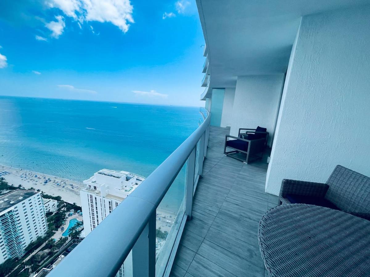 Stay At The Top With Amazing Views By Rent4Us Hollywood Exterior photo